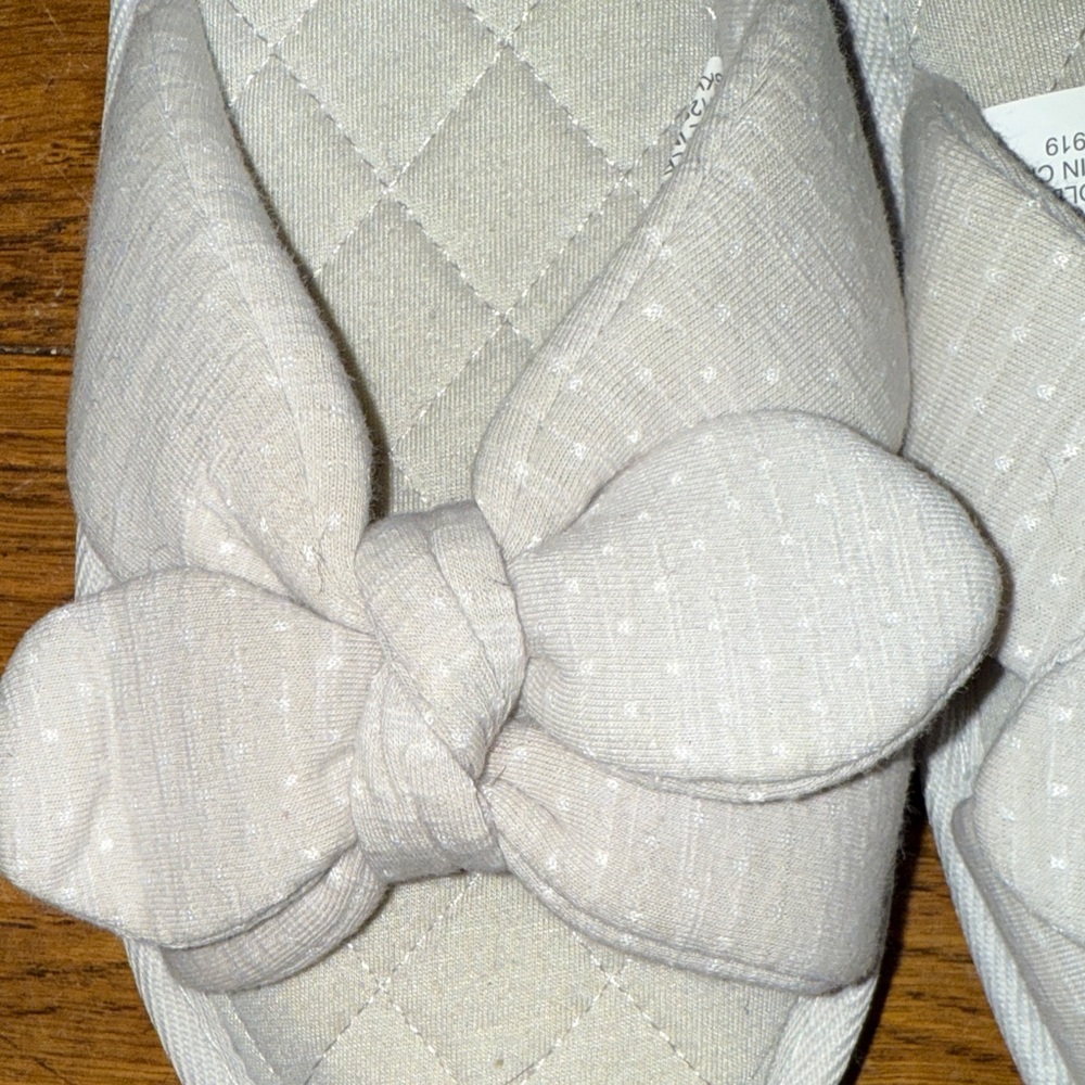 Chaps Beige Bow Slippers for Women - Picture 3 of 6